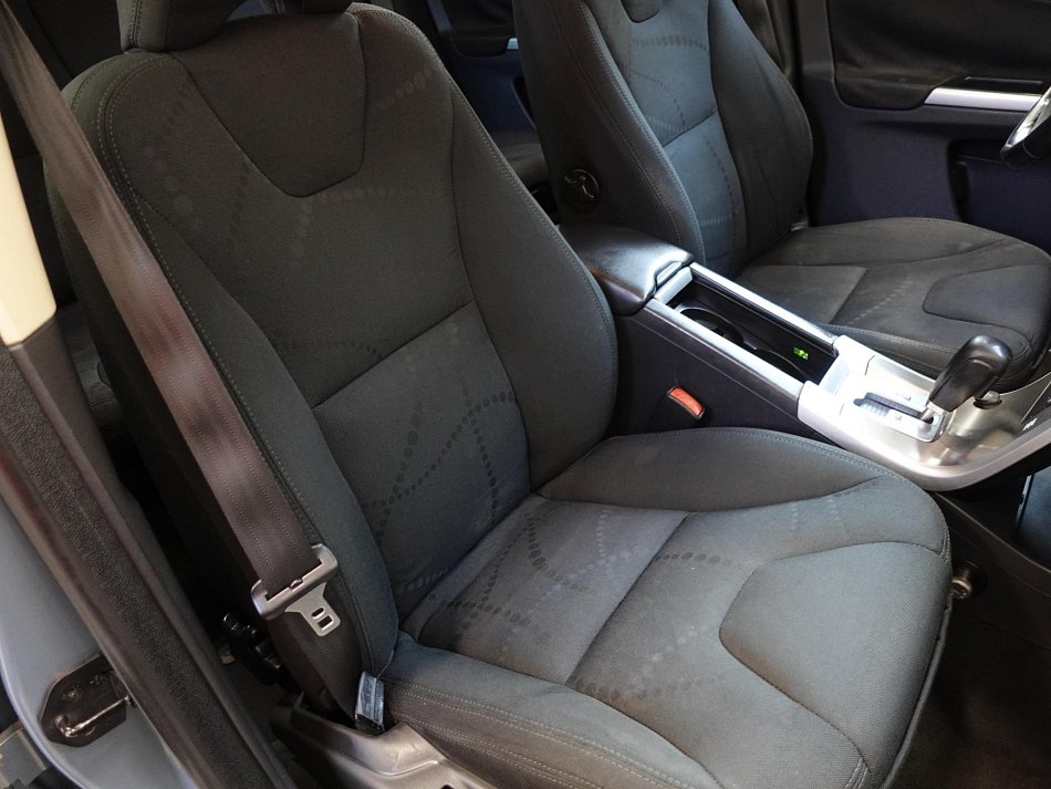 Volvo XC60 2.4d  AWD