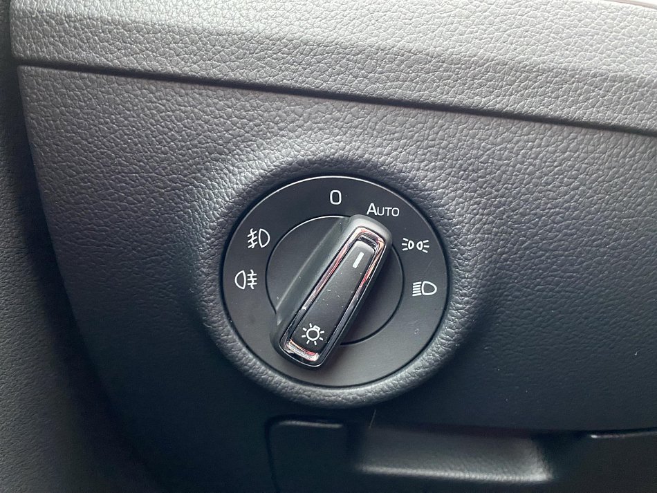 Škoda Superb III 1.4 TSi Ambition