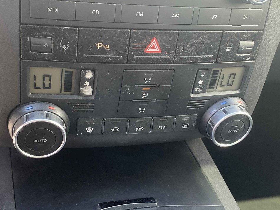 Volkswagen Touareg 2.5 TDi  4x4 R5