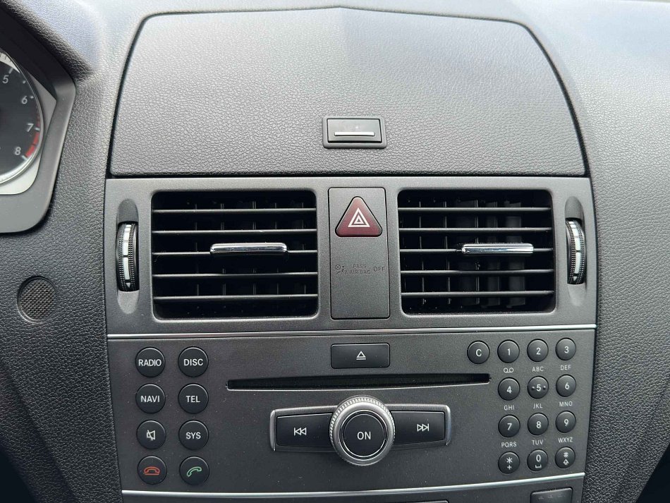 Mercedes-Benz Třída C 1.8K  C200