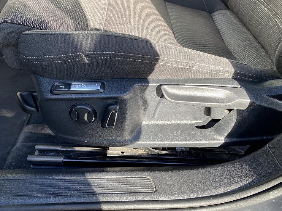 Volkswagen Passat 2.0 TDi Comfortline