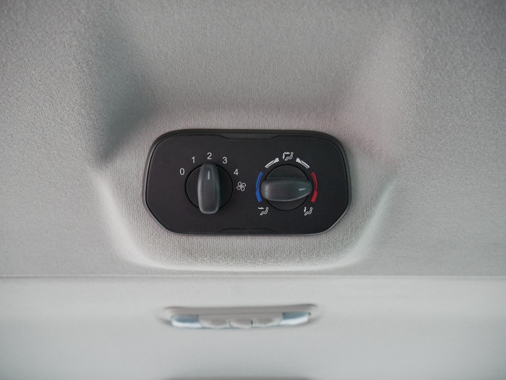 Ford Transit Custom 2.2TDCi Trend 8míst