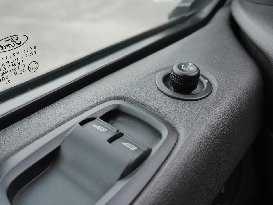 Ford Transit Custom 2.2TDCi Trend 8míst