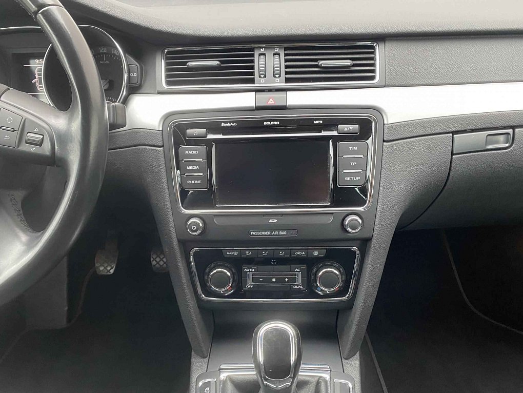 Škoda Superb II 2.0 TDi Ambition