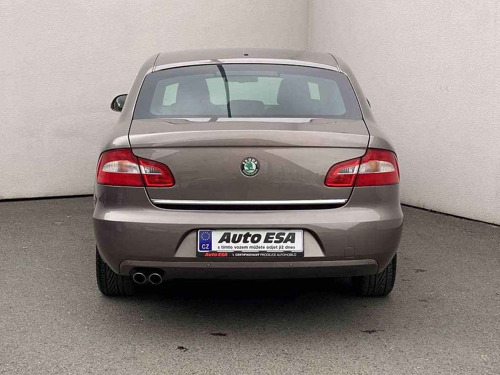 Škoda Superb II 2.0 TDi Ambition