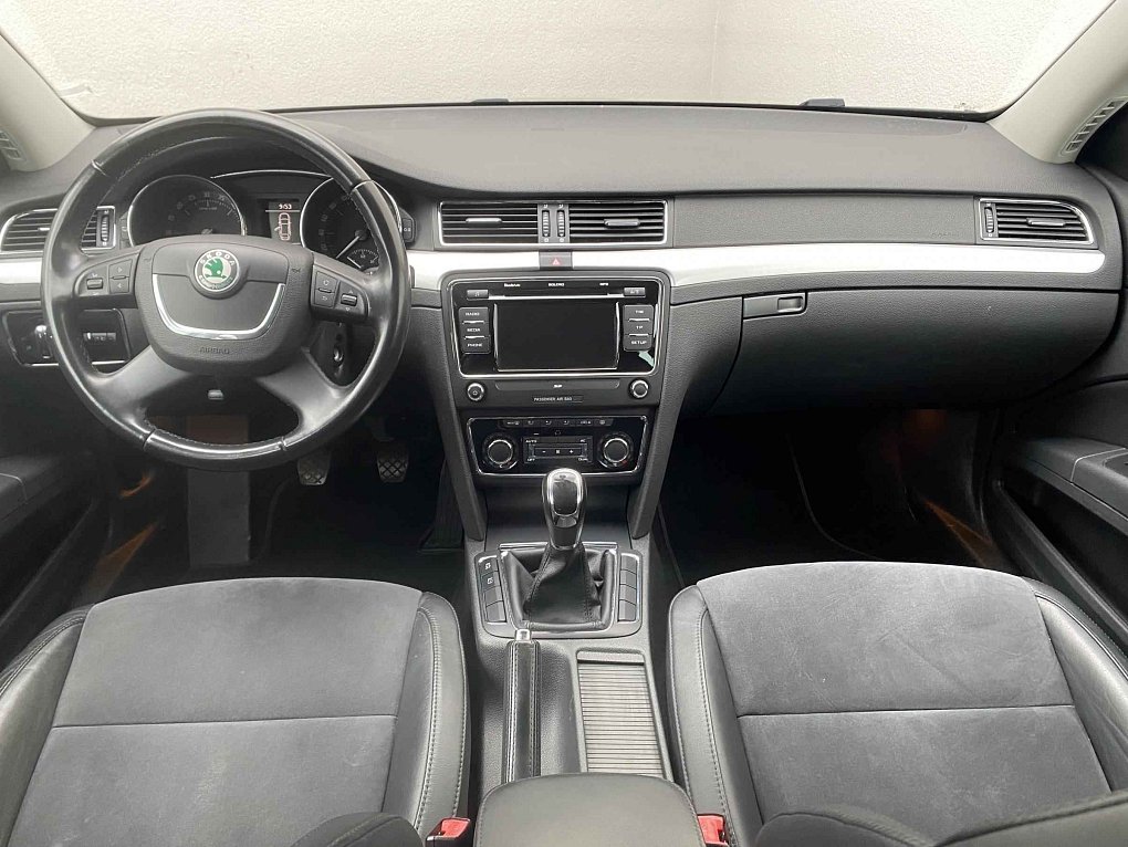 Škoda Superb II 2.0 TDi Ambition