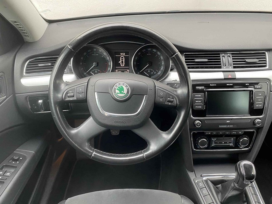 Škoda Superb II 2.0 TDi Ambition