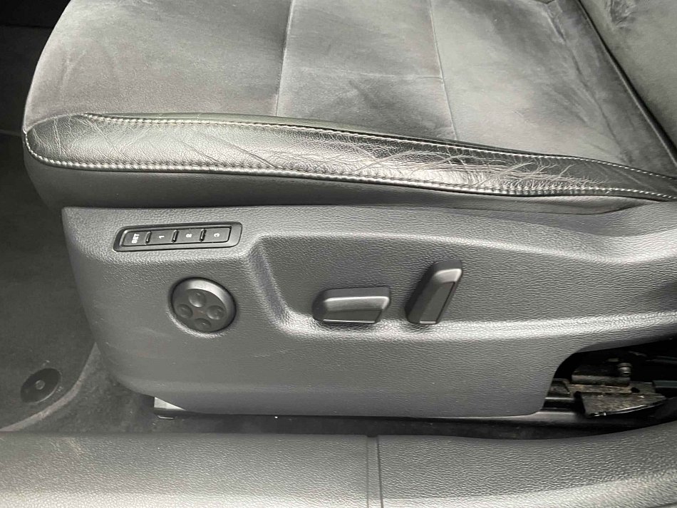 Škoda Superb II 2.0 TDi Ambition