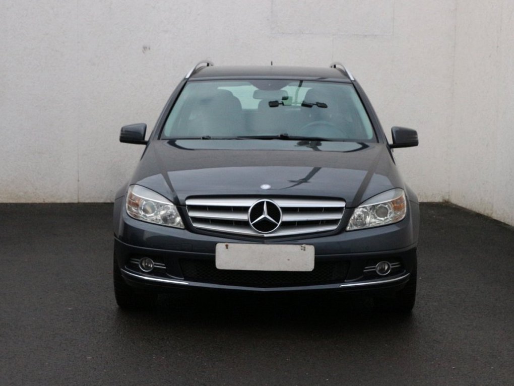 Mercedes-Benz Třída C 2.0 i Avantgarde C200