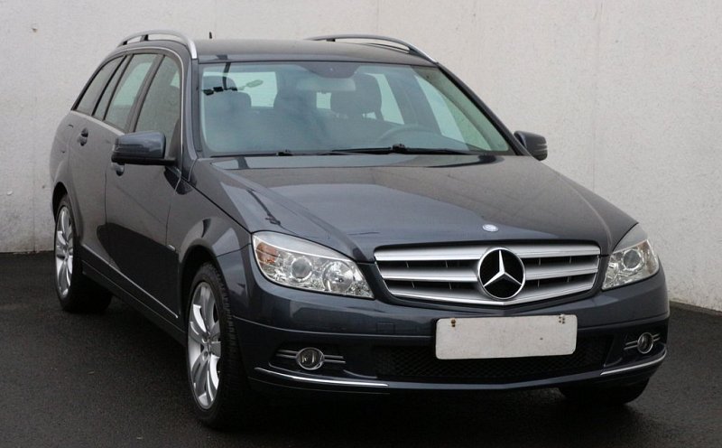 Mercedes-Benz Třída C 2.0 i Avantgarde C200