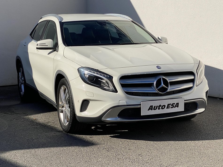 Mercedes-Benz GLA 2.2 CDi  220 4Matic