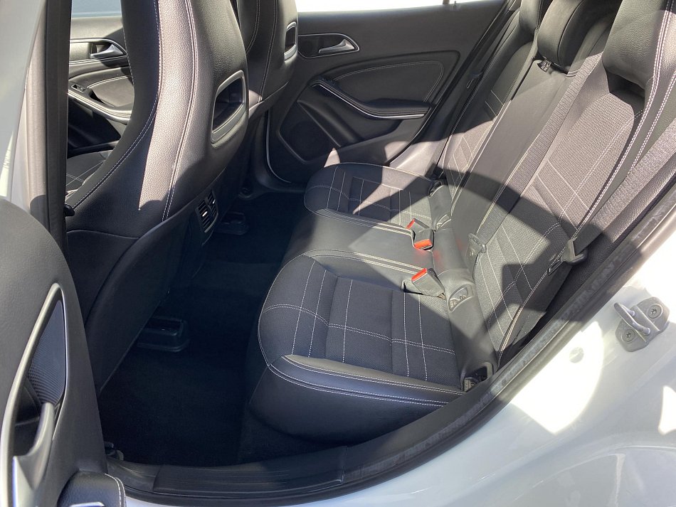 Mercedes-Benz GLA 2.2 CDi  220 4Matic