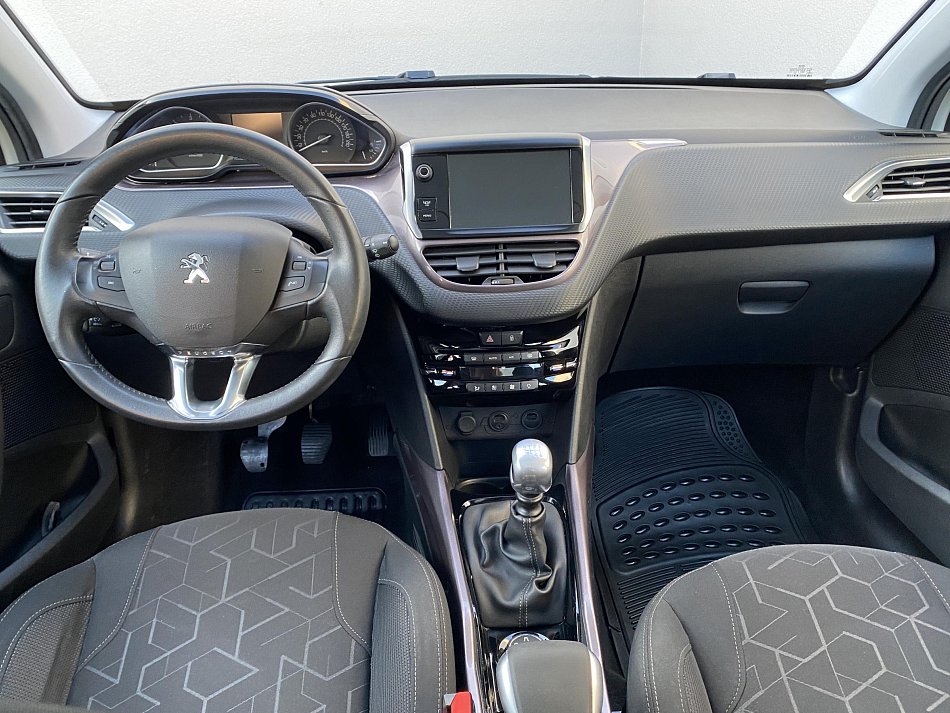 Peugeot 2008 1.6 e-HDi 