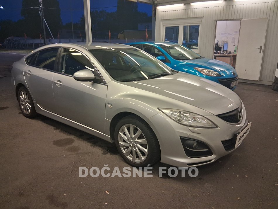 Mazda 6 2.0 i 