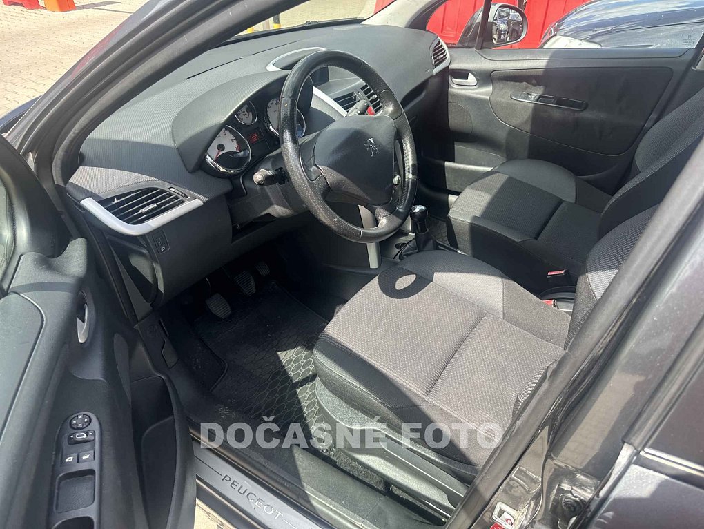 Peugeot 207 1.4i 