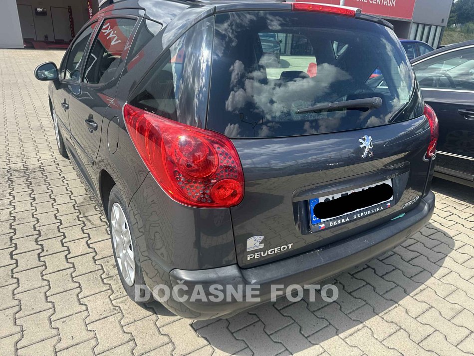 Peugeot 207 1.4i 