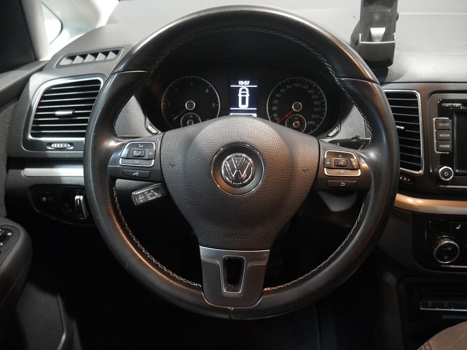 Volkswagen Sharan 2.0 TDi 