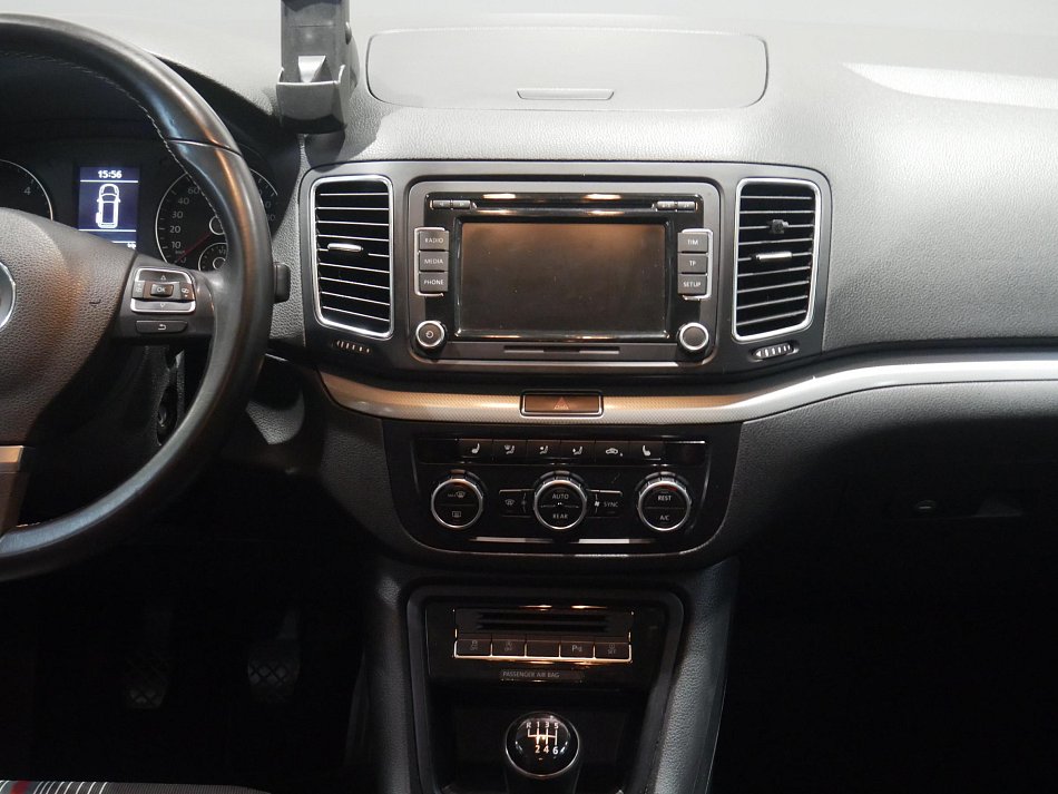 Volkswagen Sharan 2.0 TDi 
