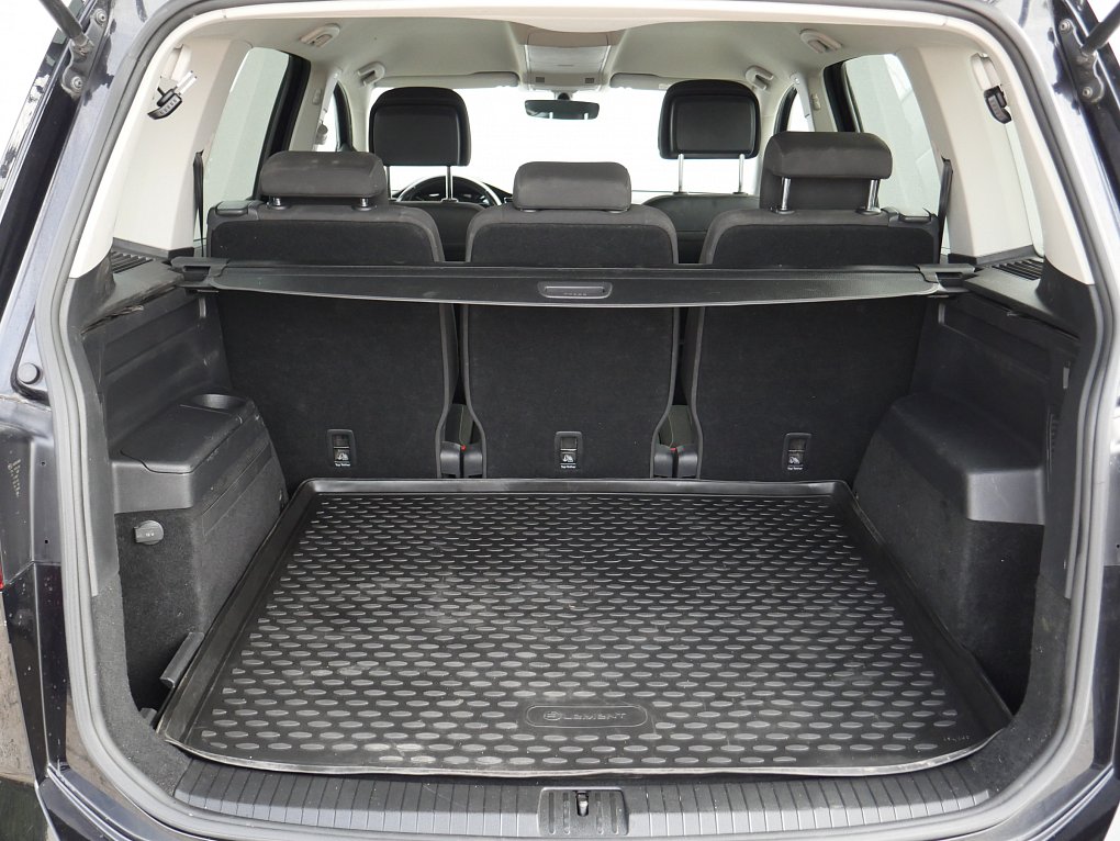 Volkswagen Touran 2.0 TDi 