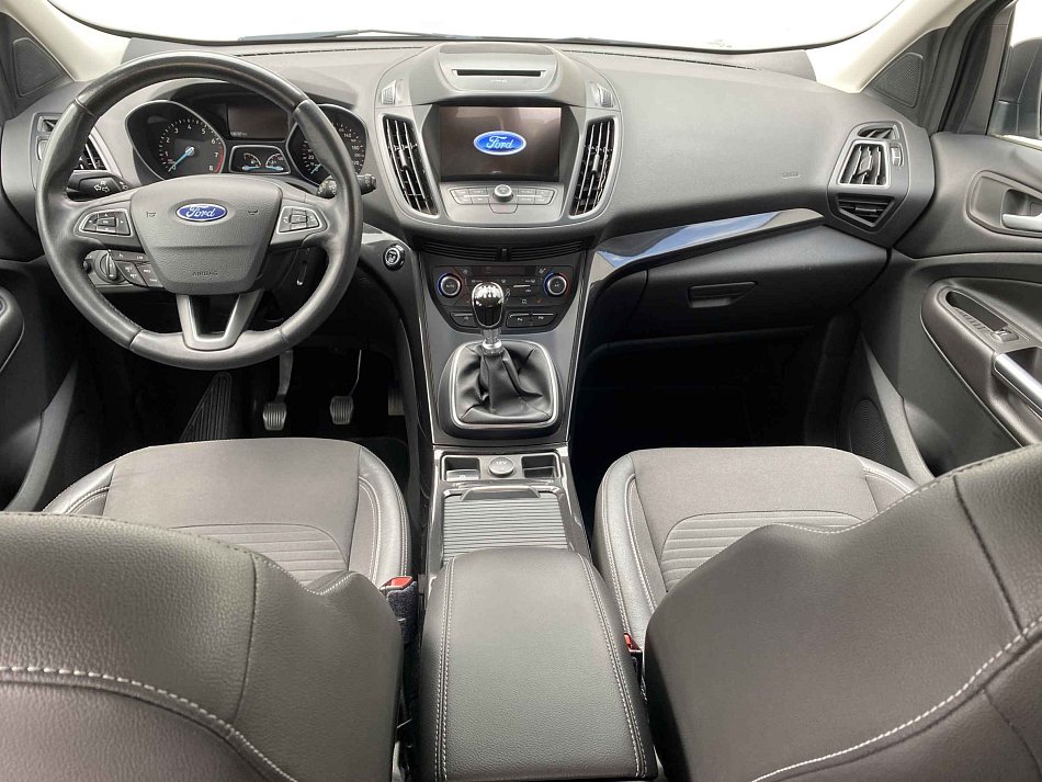 Ford Kuga 1.5 EB Titanium