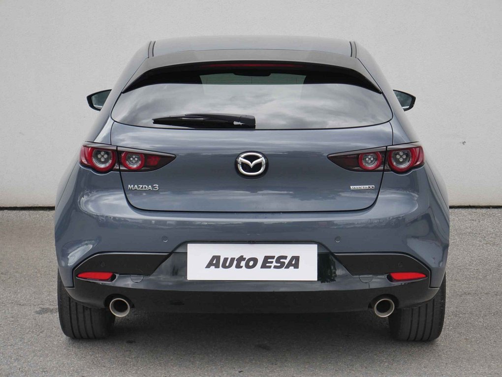 Mazda 3 2.0i 
