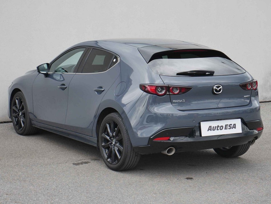 Mazda 3 2.0i 