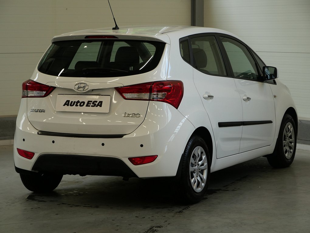 Hyundai Ix20 1.4i 