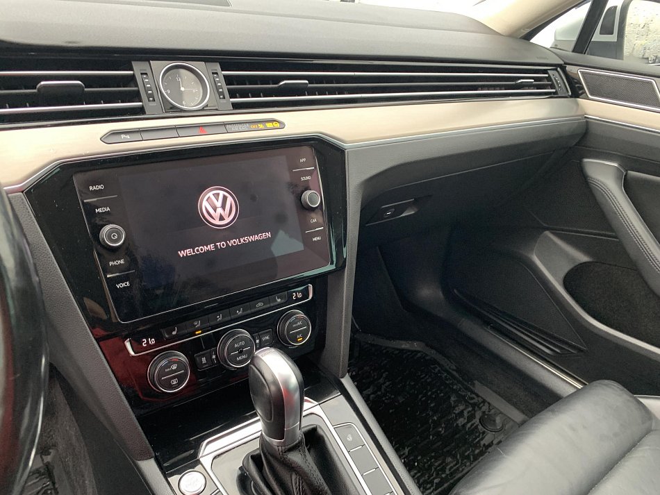 Volkswagen Passat 2.0 TDi 