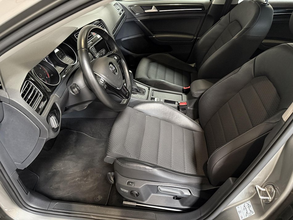 Volkswagen Golf 1.4 TSi Highline
