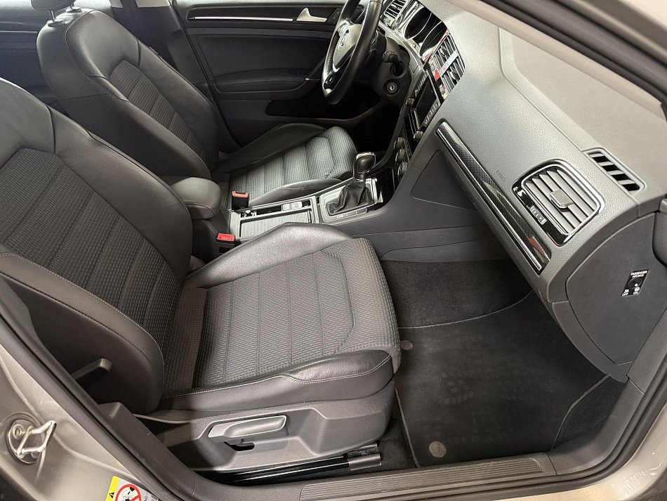 Volkswagen Golf 1.4 TSi Highline