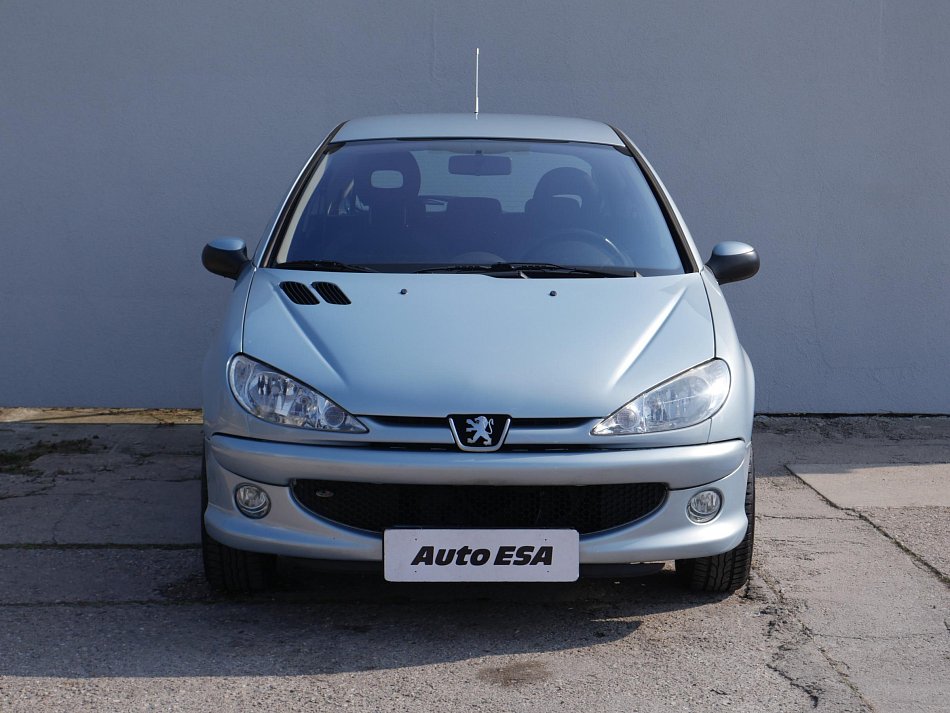 Peugeot 206 1.6i 