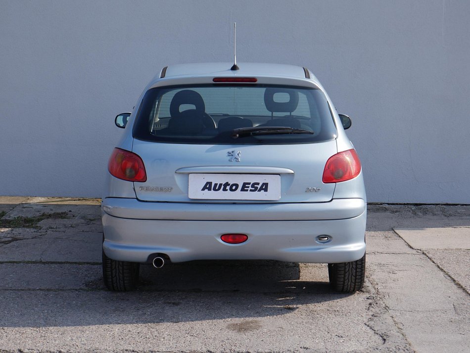 Peugeot 206 1.6i 