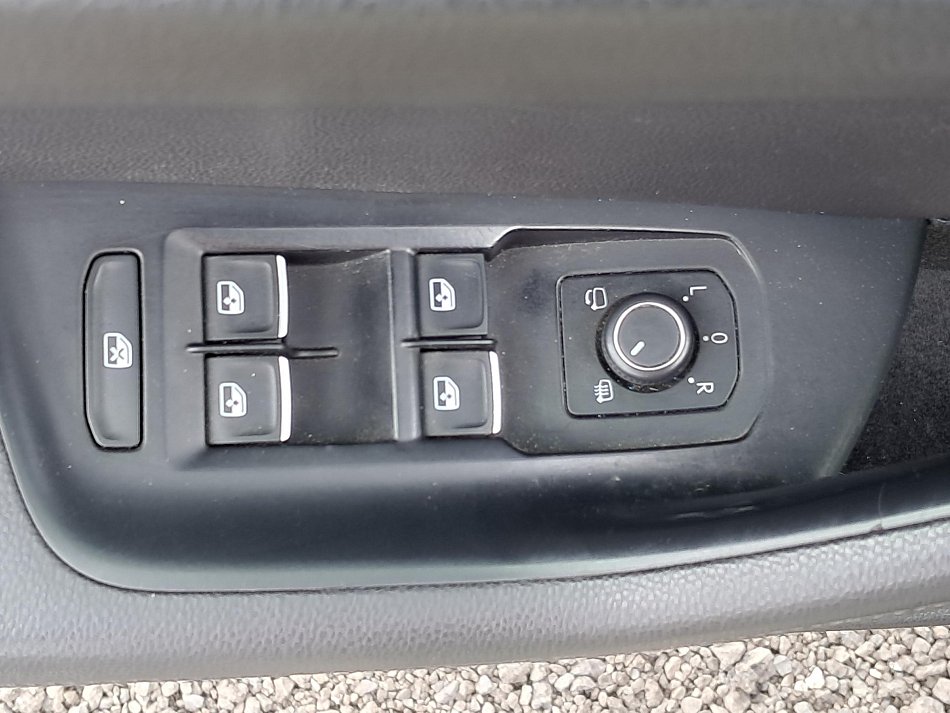 Volkswagen Passat 2.0TDi 