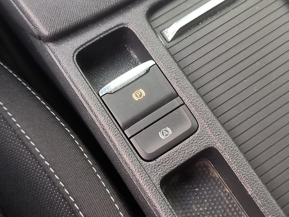 Škoda Octavia IV 2.0 TDi 