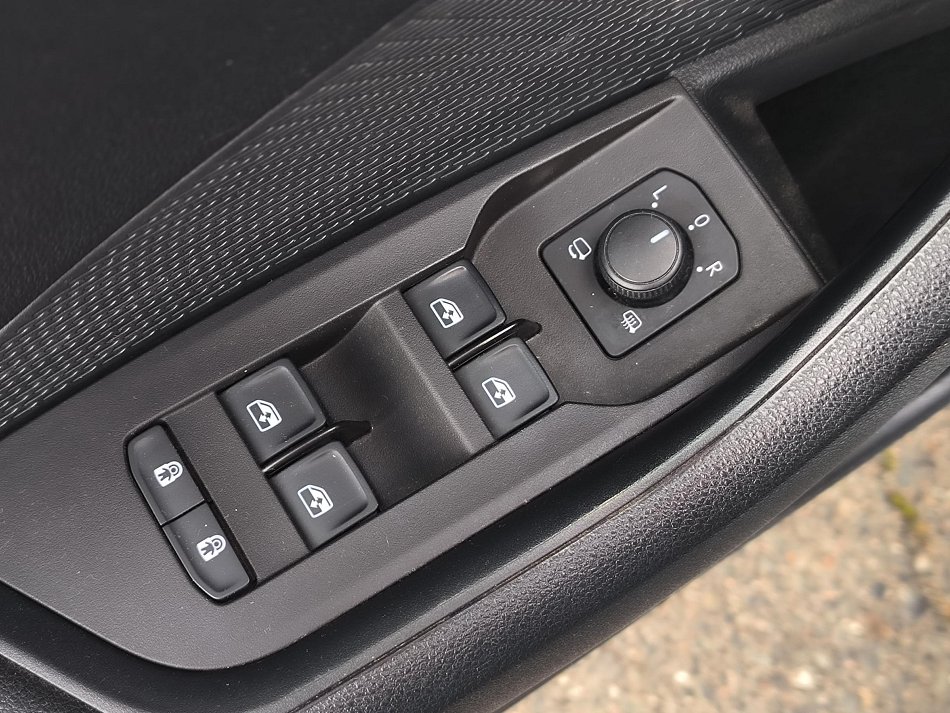 Škoda Octavia IV 2.0 TDi 