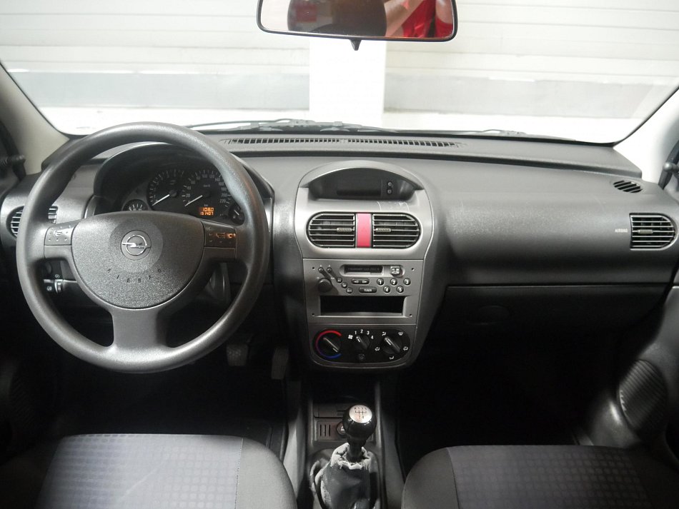 Opel Corsa 1.0 i 