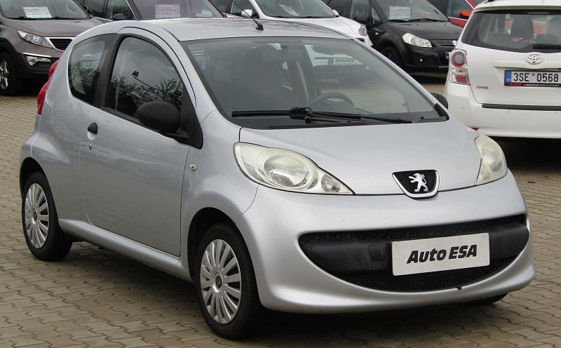 Peugeot 107 1.0 i 