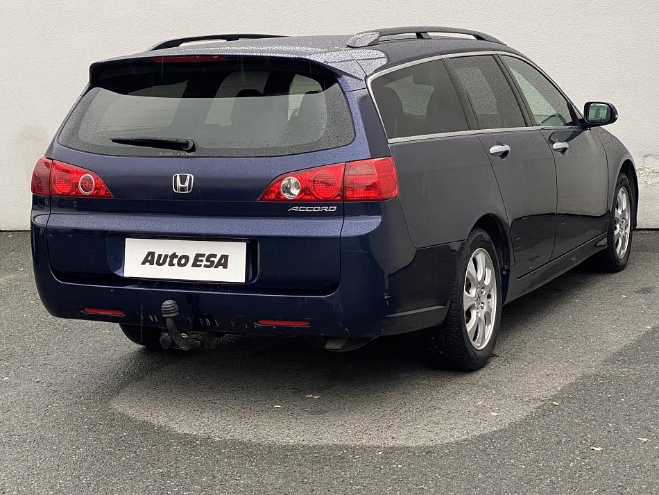 Honda Accord 2.2i-CTDi 