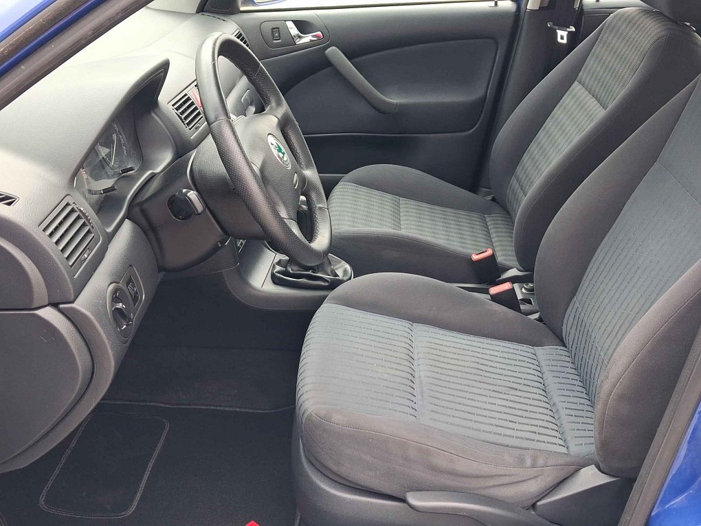 Škoda Octavia 1.6 i 