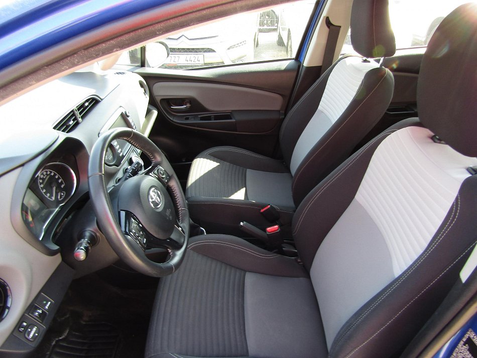 Toyota Yaris 1.0i 