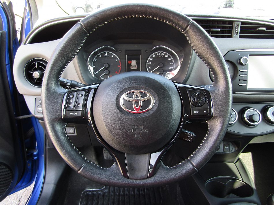 Toyota Yaris 1.0i 