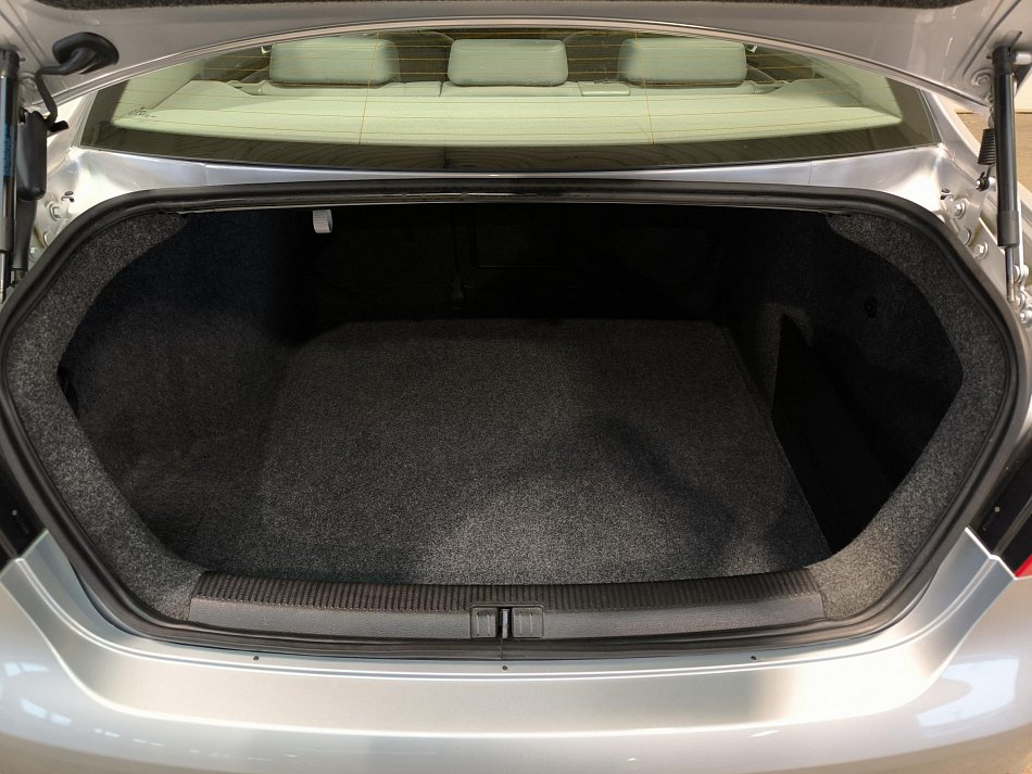 Volkswagen Jetta 1.6 Comfortline