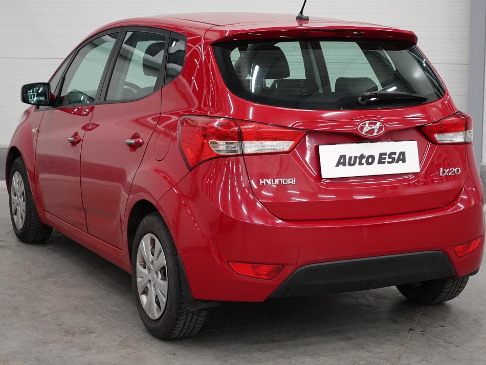 Hyundai Ix20 1.6i 
