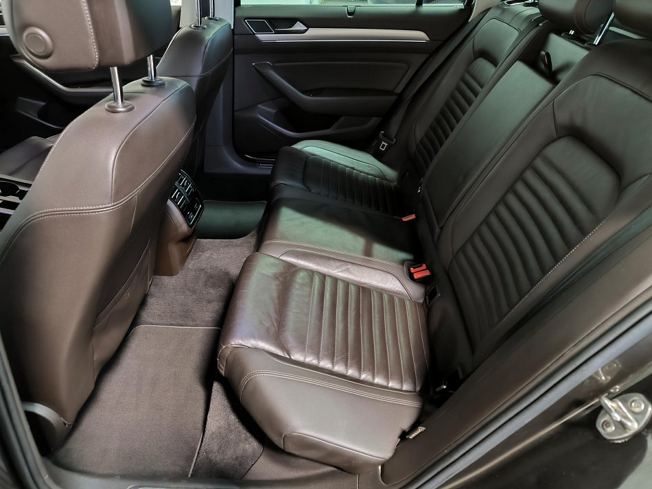 Volkswagen Passat 2.0 Bi- TDi  4x4