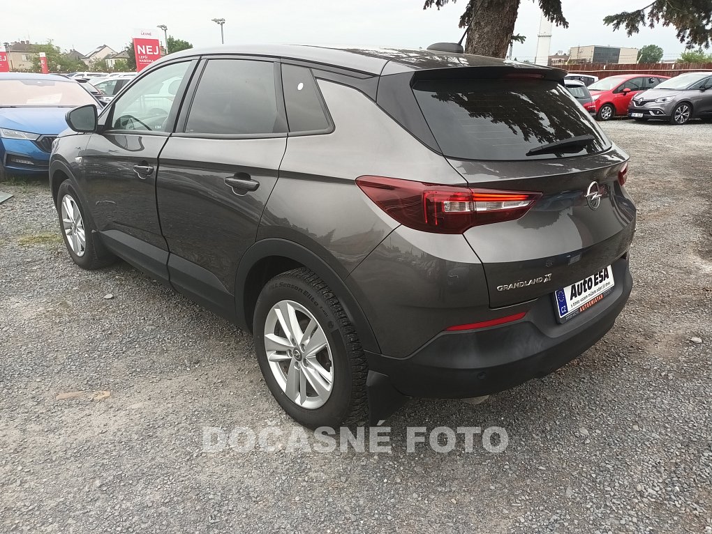 Opel Grandland X 1.2 PT 