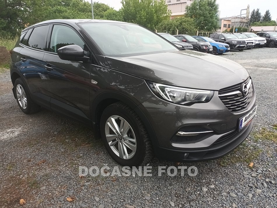 Opel Grandland X 1.2 PT 