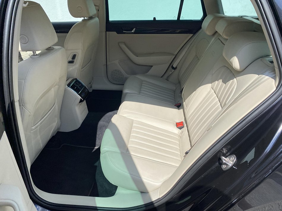 Škoda Superb III 2.0 TDi L&K 4x4