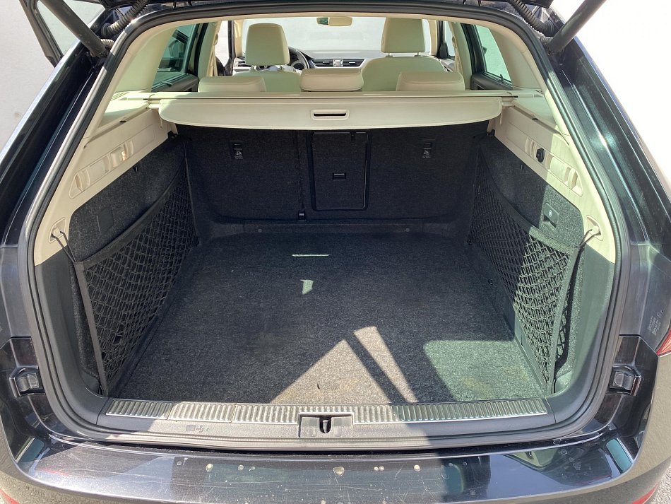 Škoda Superb III 2.0 TDi L&K 4x4