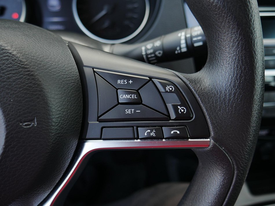 Nissan Qashqai 1.3 DIG-T 