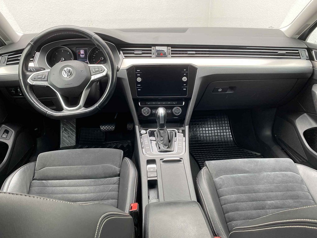 Volkswagen Passat 2.0TDi Elegance